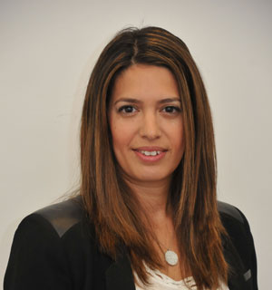 הדר גריידי הירשברג, עורכת דין, נוטריון ומגשרת